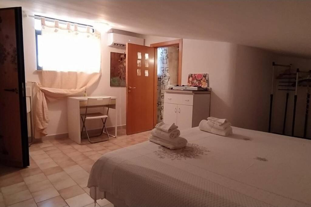 Apartmán Via Pisa 20 Mansarda Bari Exteriér fotografie
